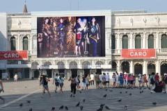 08_giant-advertising-venice_etro