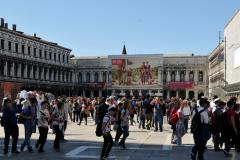 06_giant-advertising-venice_diesel