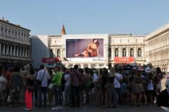 28_giant-advertising-venice_maxmara