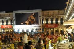 30_giant-advertising-venice_maxmara