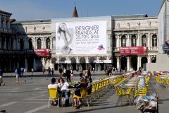 31_giant-advertising-venice_mcarthurglen