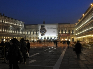 20_giant-advertising-venice_iwc