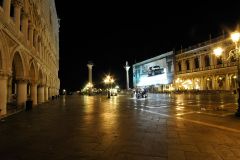 07_giant-advertising-marciana-library-venice_citroen