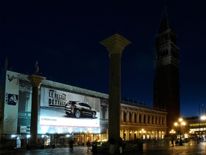 06_giant-advertising-marciana-library-venice_citroen