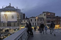 04_giant-advertising-scalzi-church-venice_marinaYachting