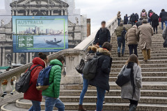 36_giant-advertising-scalzi-church-venice_alitalia