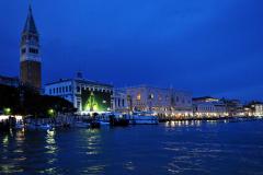 12_giant-advertising-zecca-palace-venice_heineken