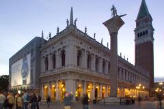16_giant-advertising-zecca-palace-venice_iwc