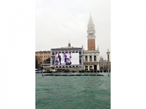 03_giant-advertising-zecca-palace-venice_etro